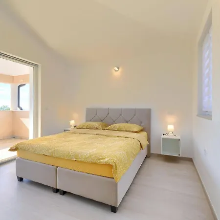 Luna Maris By Interhome * Umag