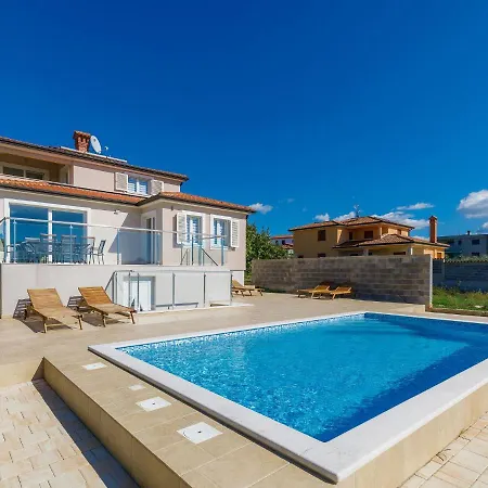Luna Maris By Interhome Tatil Evi Umag