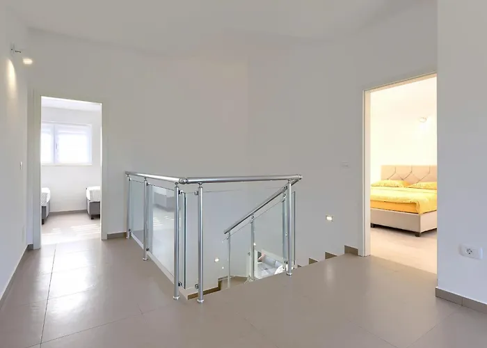 Luna Maris By Interhome Vakantiehuis Umag