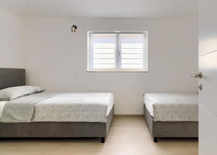 Luna Maris By Interhome *