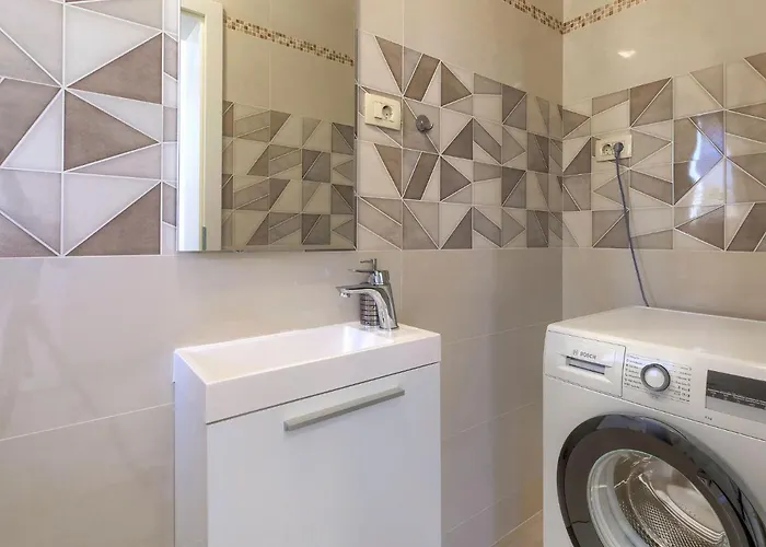 Luna Maris By Interhome * Umag